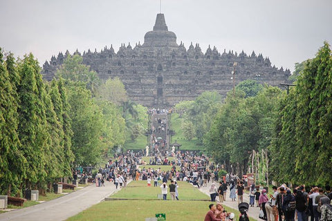 インドネシア政府はボロブドゥール寺院地域の整備を計画し、美術館や芸術村の建設を行います