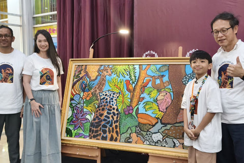 女優のVerlita Evelyn、息子が絵画を通して野生生物保護活動に取り組んでいることを誇りに思う